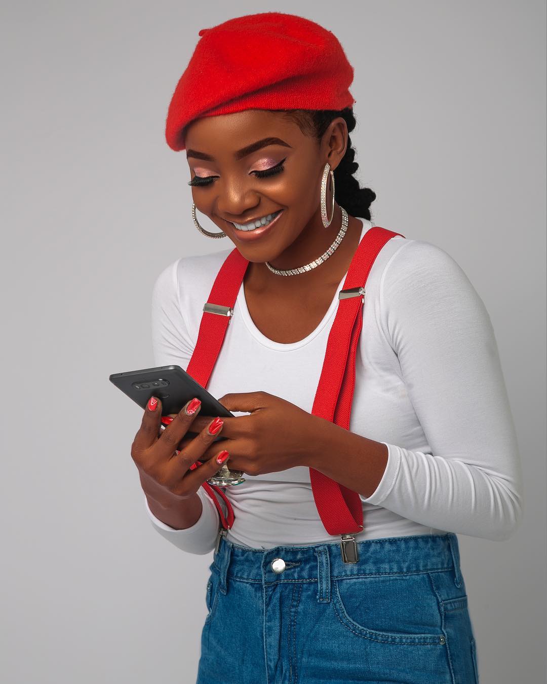 "The World Is Laughing At Us" - Simi Goes Hard On Yahoo Boys, Tells Them To Stop Buying Her Music 3