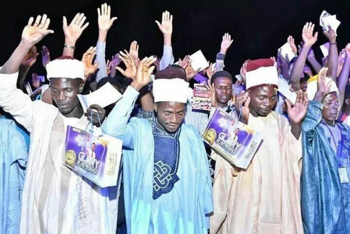 PHOTOS: Imams, Traditionalists Receives Jesus Christ At Pastor Oyakhilome's Crusade 4 PHOTOS: Imams, Traditionalists Receives Jesus Christ At Pastor Oyakhilome's Crusade 4
