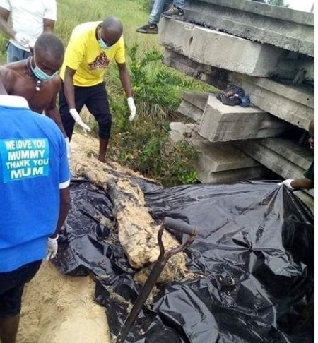 Wife Arrested For Allegedly Killing Husband And Burying Him In A Shallow Grave [Photos] 1