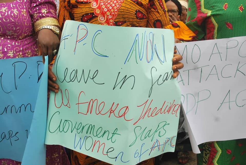 Imo Women Protest Against Governor Ihedioha Over Slapping Of Okorocha’s Daughter [Photos] 9