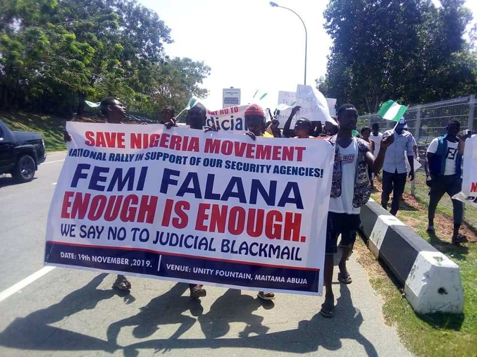 Nigerians Protest In Abuja Against Femi Falana For Criticising Security Agencies [Photos] 7