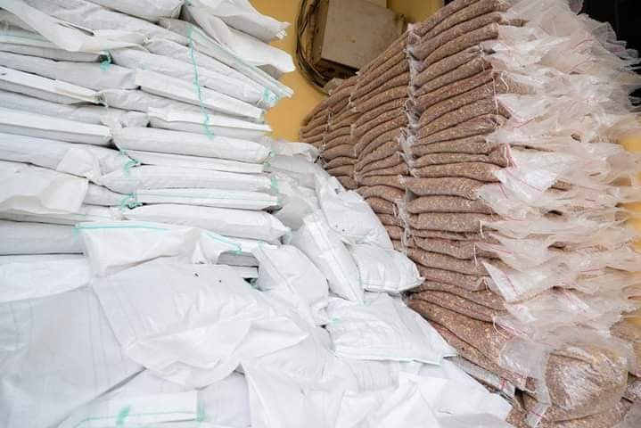 Lagos State Government sets up free food bank for Lagosians 7