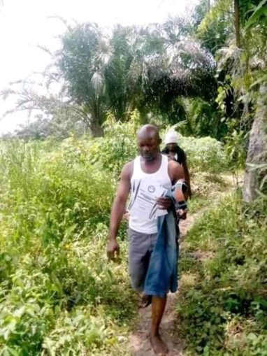 PDP Councillorship Aspirant Visits Shrine With His Nomination Form To Consults Deity [Photos] 4