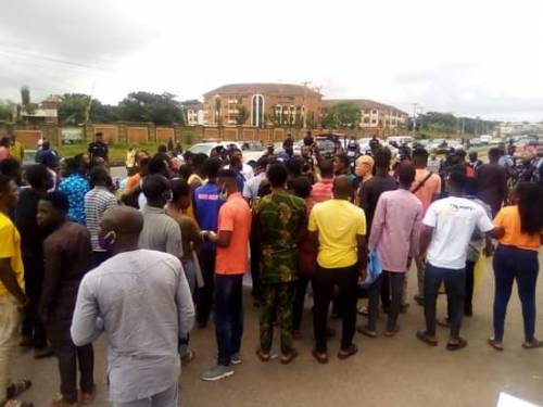 Nigerian Students Kicks Off Nationwide Protest Over Increase In Electricity, Petrol Price [Photos] 4