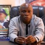 Angry Youths Beats Up Ondo Commissioner, Saka Ogunleye During APC Meeting 2