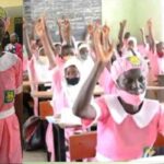 50-Year-Old Woman, Ajayi Folashade Enrolls In JSS2 Class At Ilorin Grammar School [Photos] 3