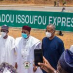 Buhari Names Abuja Expressway After President Of Niger Republic, Issoufou Mahamadou 3