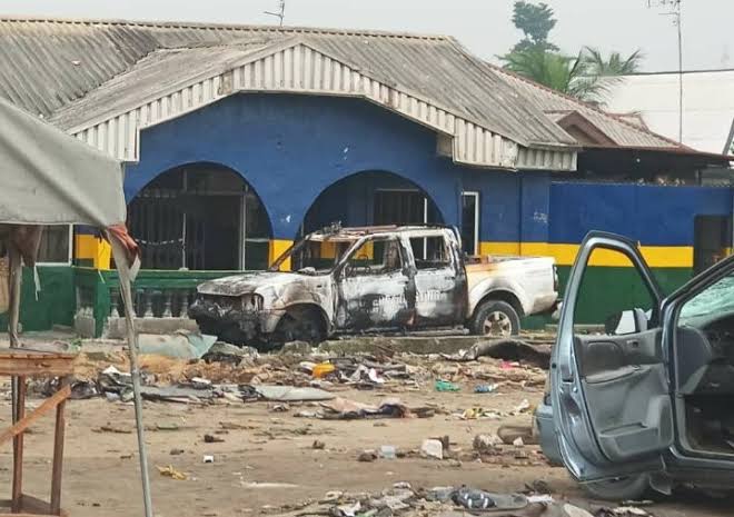 Three Policemen Killed As Gunmen Attack Police Station In Enugu 20