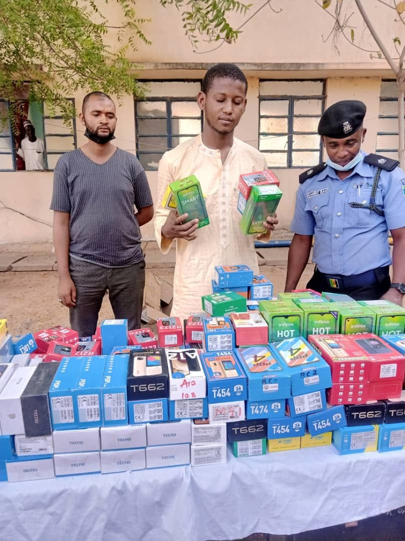 Police Arrests 23-Year-Old Man Who Stole 273 Phones Worth N15 Million In Katsina [Photos] 3