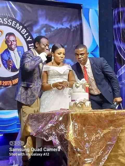Nigerian Man Cries Out After Pastor Married His Wife On Instruction Of 'Holy Spirit' 8