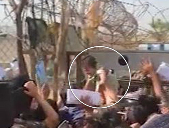 Afghan Mums Throw Babies Over Barbed Wire Fences, Beg British Soldiers To Take Them 2 Afghan Mums Throw Babies Over Barbed Wire Fences, Beg British Soldiers To Take Them