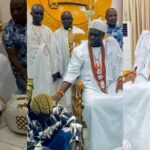 Singer Portable Visits Ooni Of Ife, Receives Bundle Of Cash [Video]
