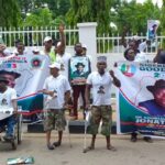 Nigerians Protest At APC HQ, Demand Adoption Of Jonathan As Consensus Candidate