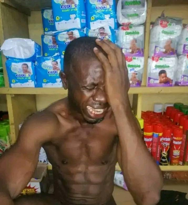 Man Caught And Beaten For Stealing A Bottle Of Wine To Celebrate His Birthday [Photos] 1
