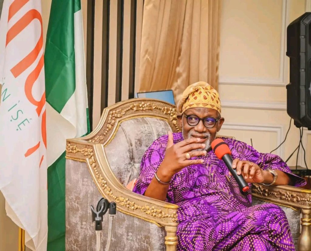 Rotimi Akeredolu To Buhari: Reverse Naira Redesign Policy Now, Allow Old, New Notes To Co-exist 1 Rotimi Akeredolu