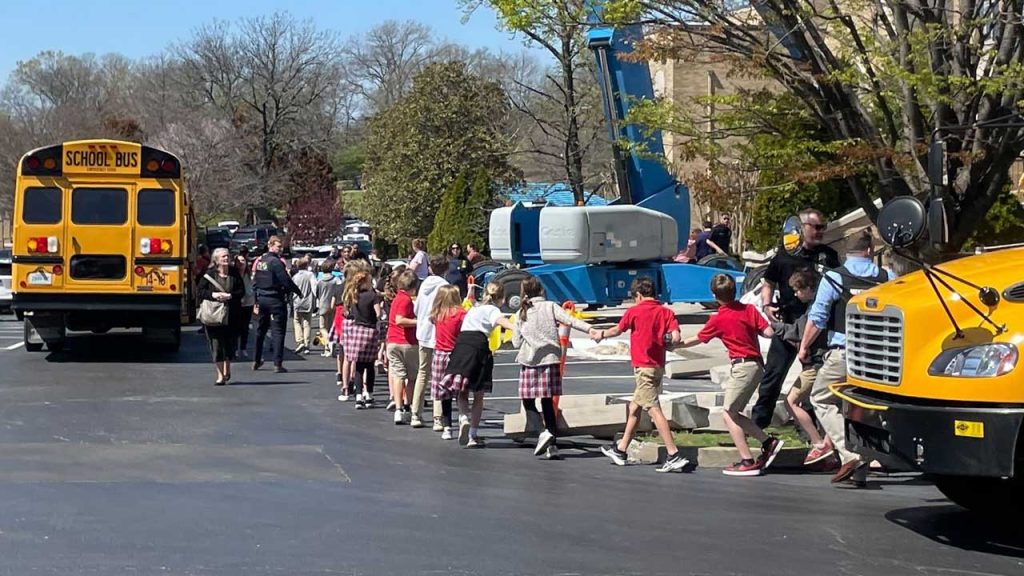 Six Children And Staff Killed As Heavily Armed Woman Storms Elementary School In US 1 Six Children And Staff Killed As Heavily Armed Woman Storms Elementary School In US