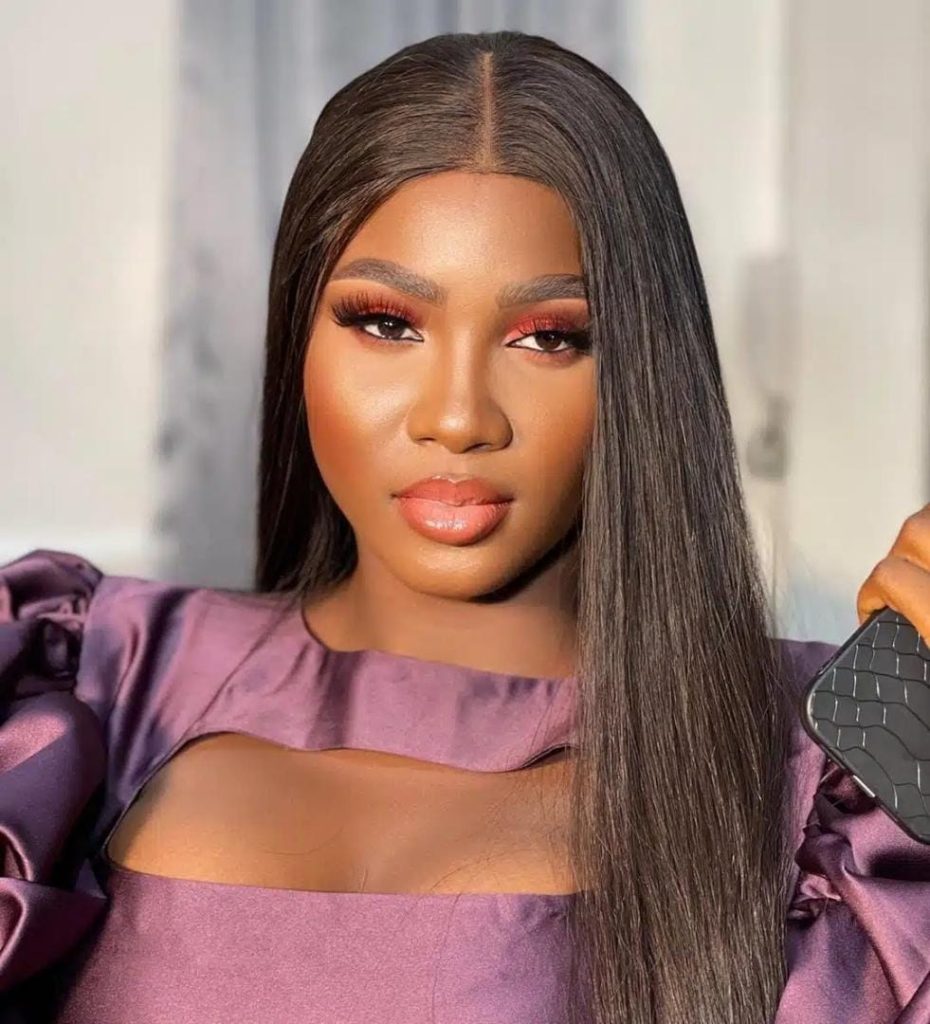 'Hookup', Nigerians Reacts To Death Of Popular Influencer, Khadi In Hotel

