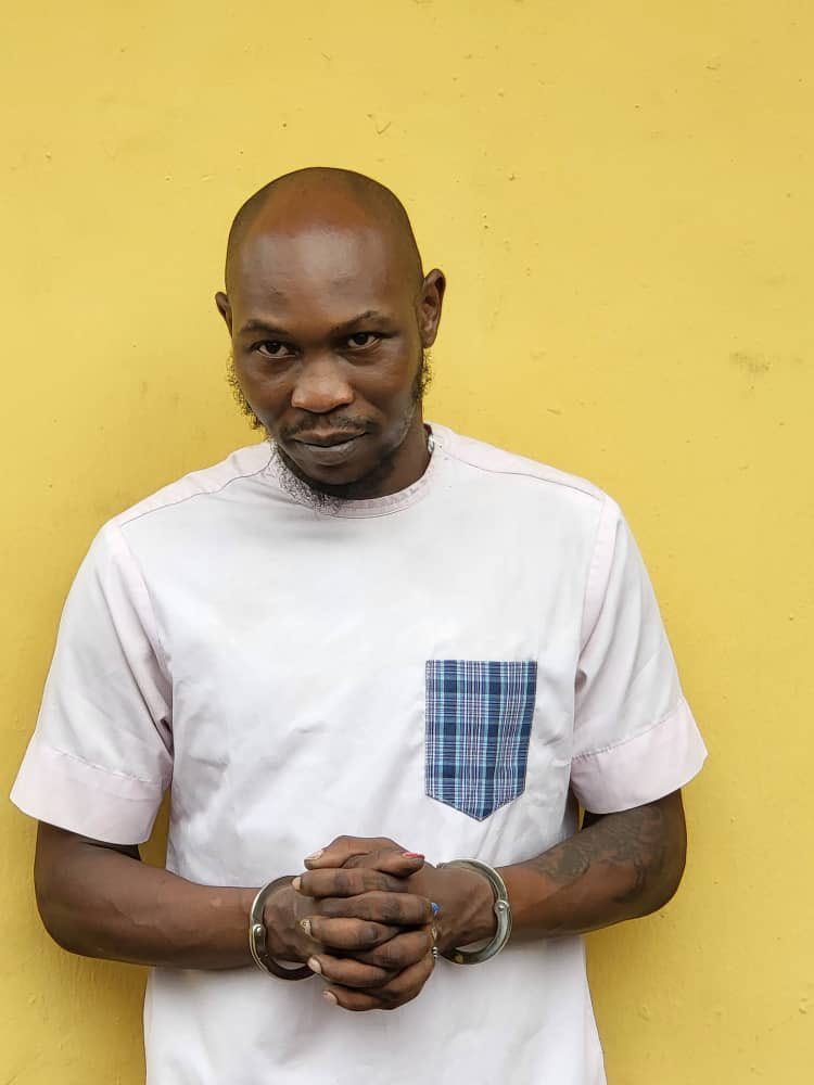 Seun Kuti Handcuffed And Paraded After He Surrendered To Police [Photos/Video]