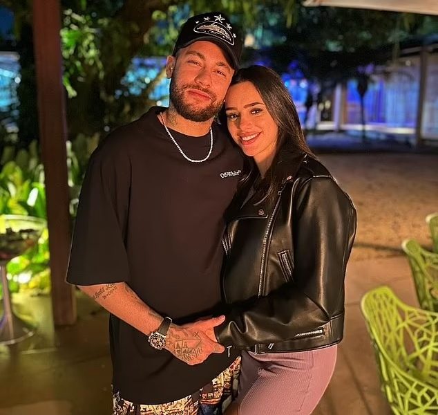 Neymar Apologises For Cheating On Pregnant Girlfriend, Bruna Biancardi 13