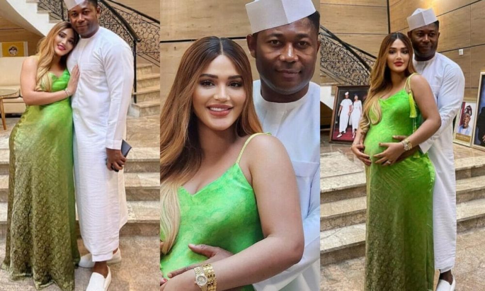 Elizabeth Jack Rich And Her Billionaire Husband Are Expecting Their Third Child [Photos]