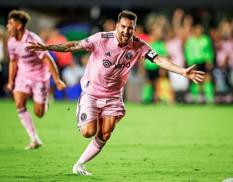 VIDEO: With Just 36 Days At Club, Lionel Messi Hands Inter Miami First-Ever Trophy 1