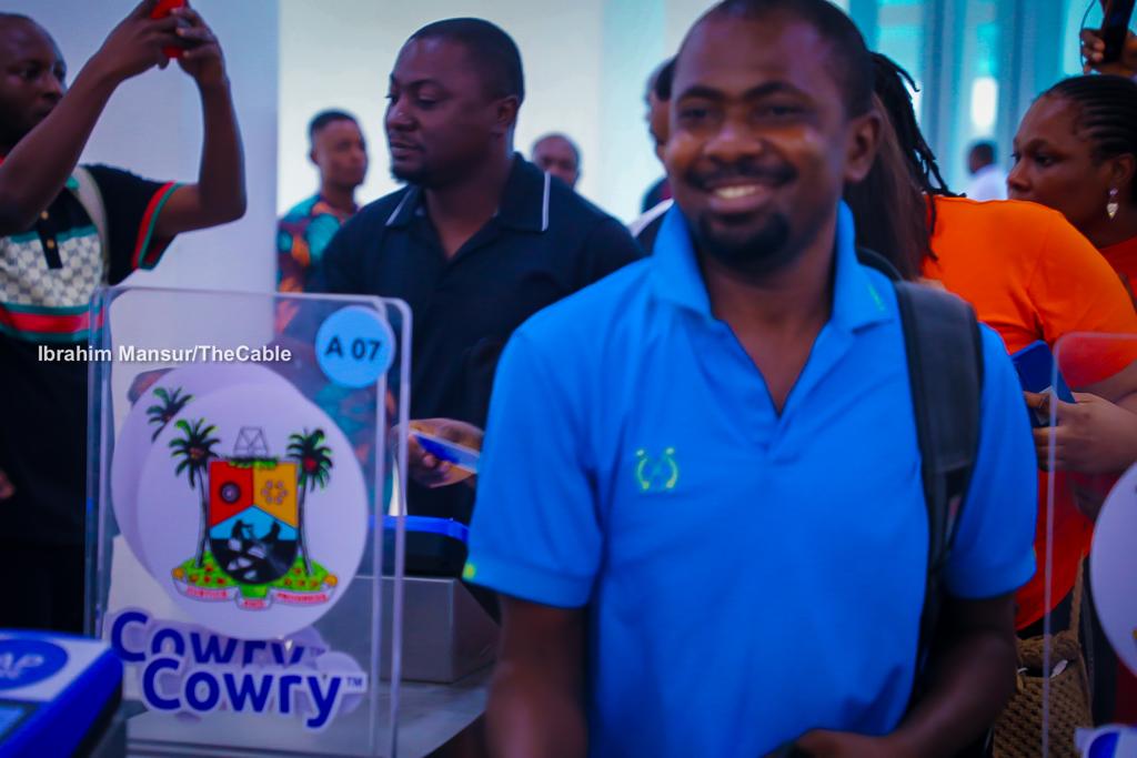 Governor Sanwo-Olu Joins Passengers For Inaugural Ride Of Lagos Blue Rail [Photos] 10
