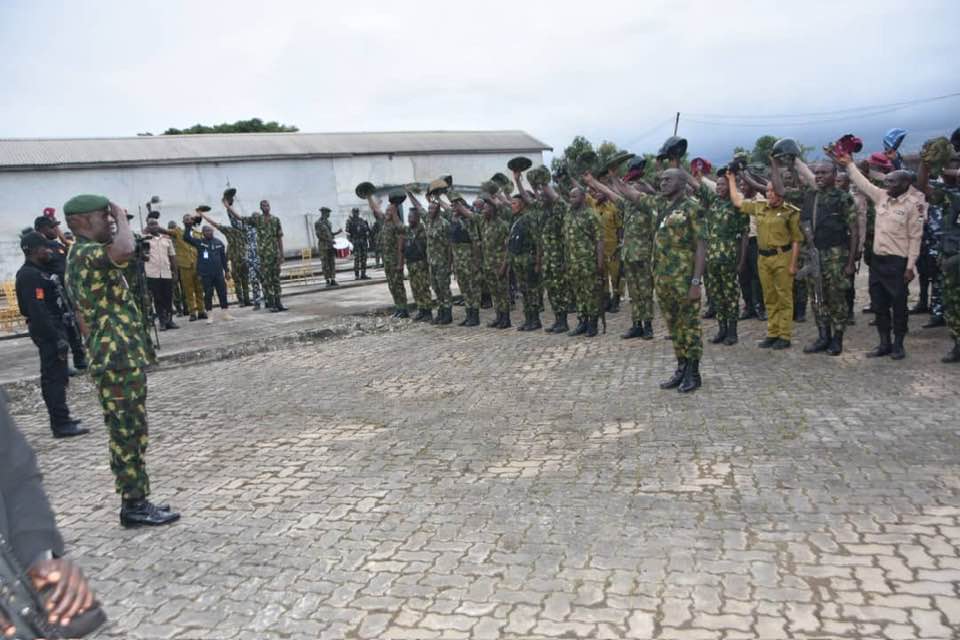 ''Eliminate economic saboteurs and vandals without any leniency'' - Army Chief Charges Troops 8