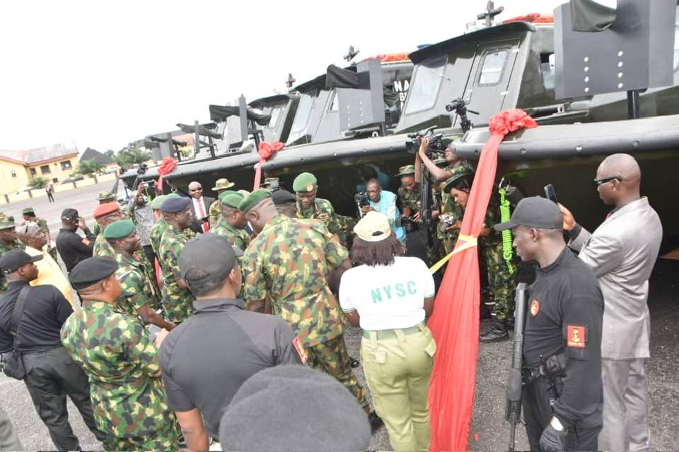 ''Eliminate economic saboteurs and vandals without any leniency'' - Army Chief Charges Troops 9