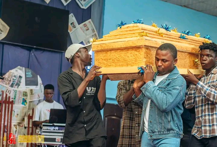 Outrage As Gospel Singer Onoja Arrives On Stage In Casket To Perform In Church [Photos]