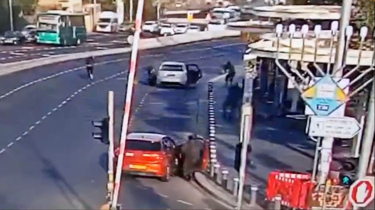 Two Palestinian Hamas Open Fire At Jerusalem Bus Stop, Killing Three People - Police