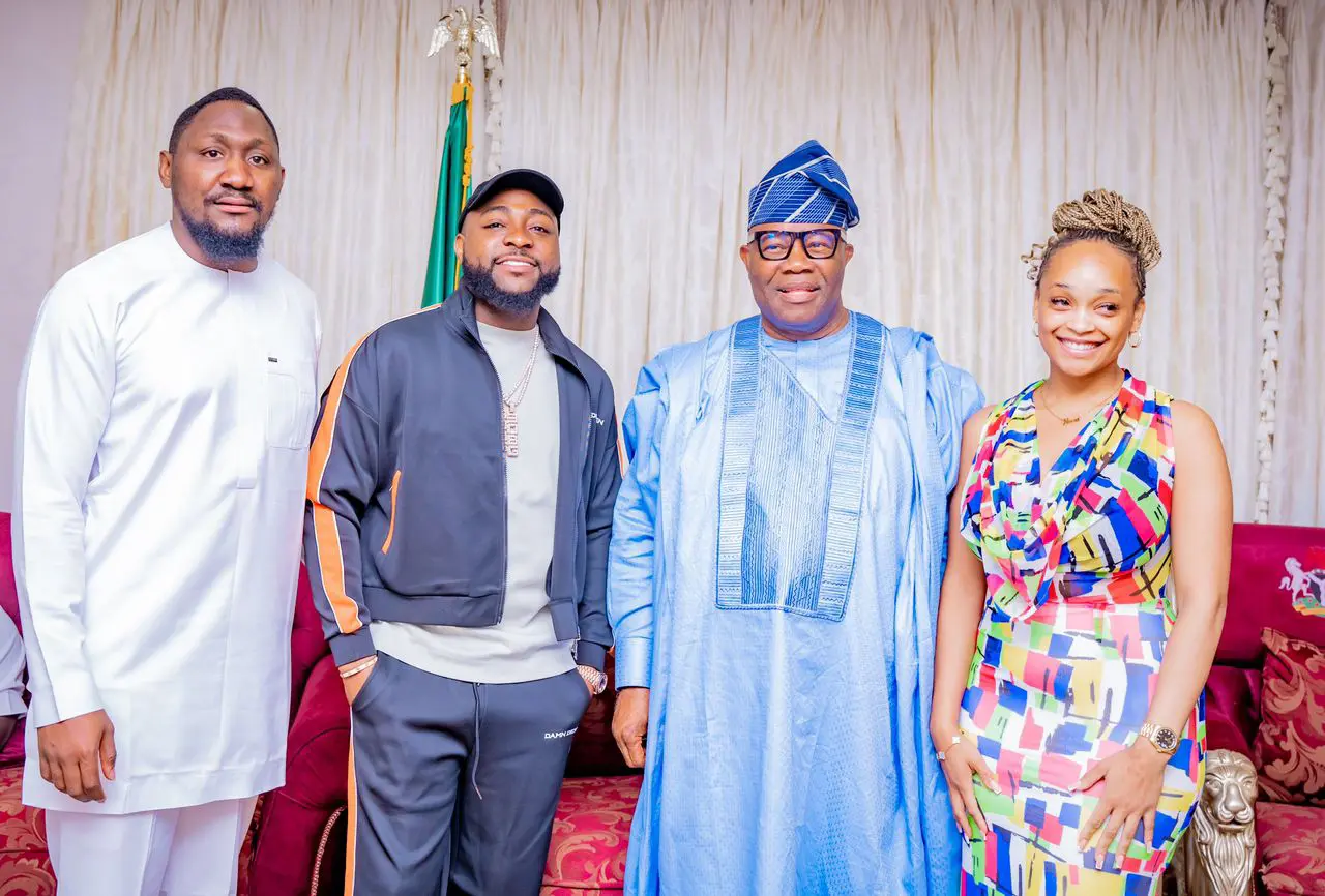 "Don’t Allow Anybody Drag You Into Politics" – Akpabio Tells Davido During Courtesy Visit