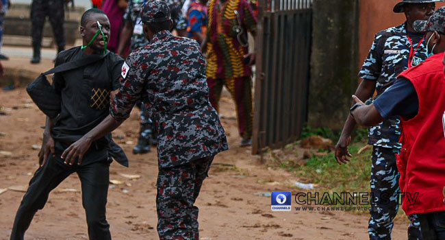 Edo Election: EFCC Arrests Suspected Vote-Buyers At Polling Unit [Photos]