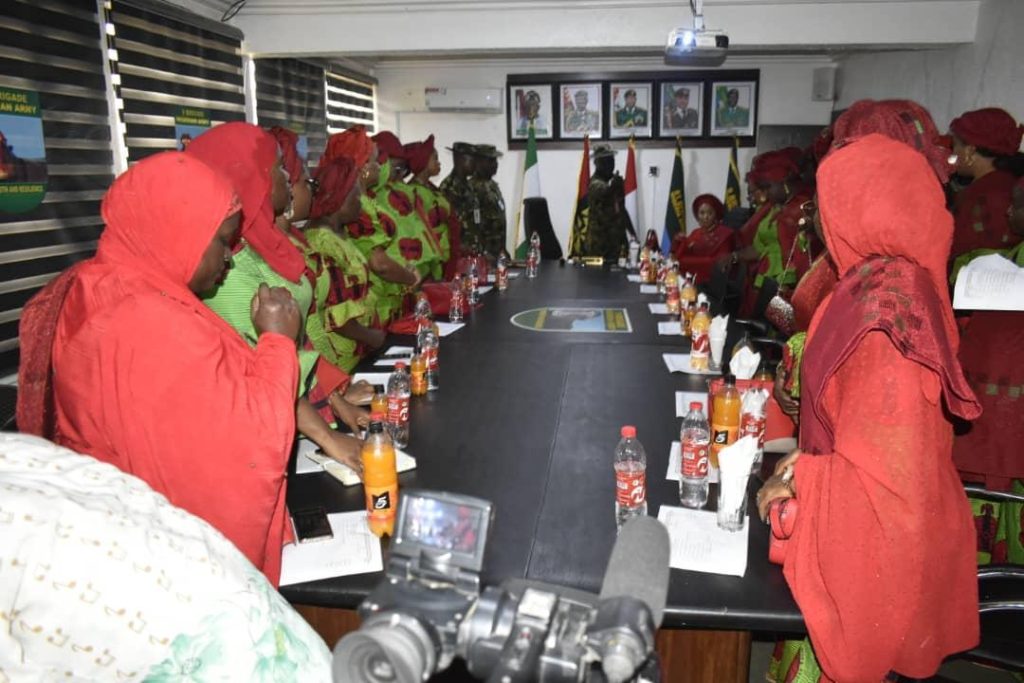 Commander 9 Brigade Hosts NAOWA Chairperson, Empowers Widows 8 Commander 9 Brigade Hosts NAOWA Chairperson, Empowers Widows 7