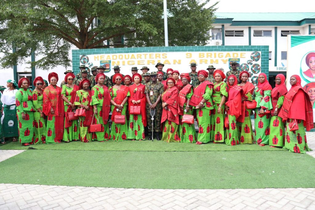 Commander 9 Brigade Hosts NAOWA Chairperson, Empowers Widows 4 Commander 9 Brigade Hosts NAOWA Chairperson, Empowers Widows 3