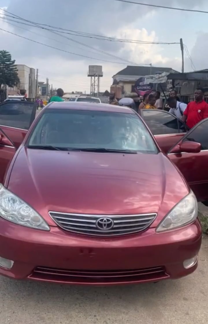 Lady In Tears As Don Jazzy Gifts Her N5m To Buy Car For Children’s School Runs [Video]