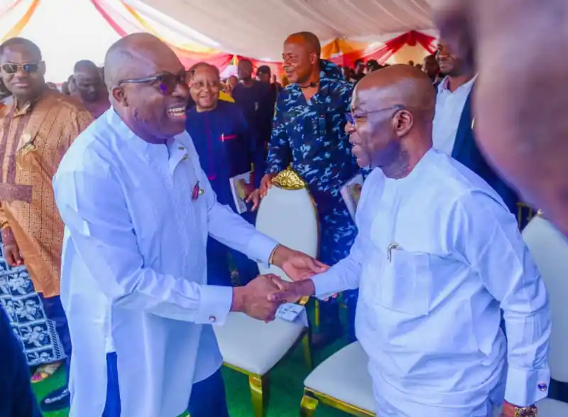 PHOTOS: Governor Sim Fubara, Alex Otti, other dignitaries attend burial of Senator Lee Maeba's mother 78 PHOTOS: Governor Sim Fubara, Alex Otti, other dignitaries attend burial of Senator Lee Maeba's mother 75