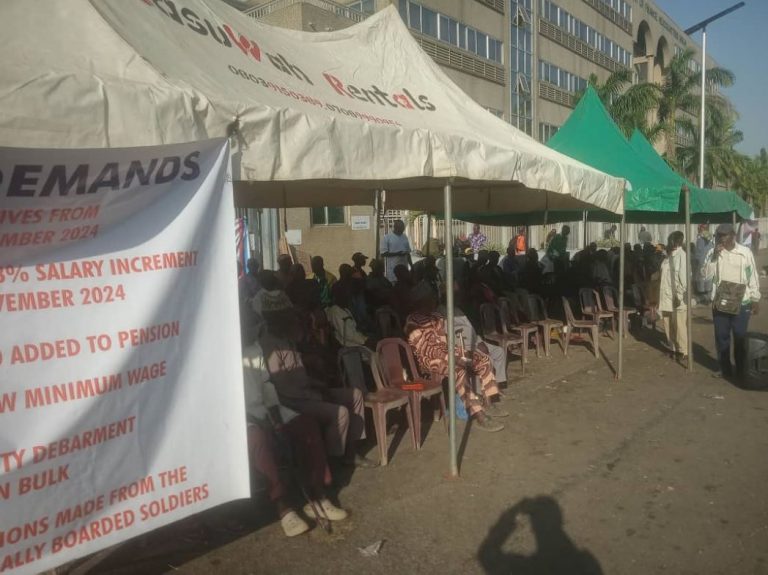 Military Retirees Protesting Unpaid Entitlements Shut Down Finance Ministry In Abuja