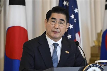 South Korea’s Ex-Defense Minister Attempts Suicide After Failed Martial Law