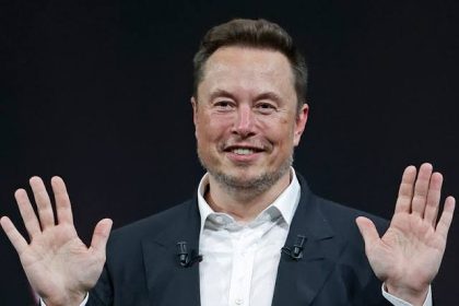 Elon Musk Becomes First Person In History To Be Worth $400 Billion