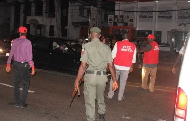 How EFCC Operative Was Shot Dead By Yahoo Boy During Night Raid In Anambra
