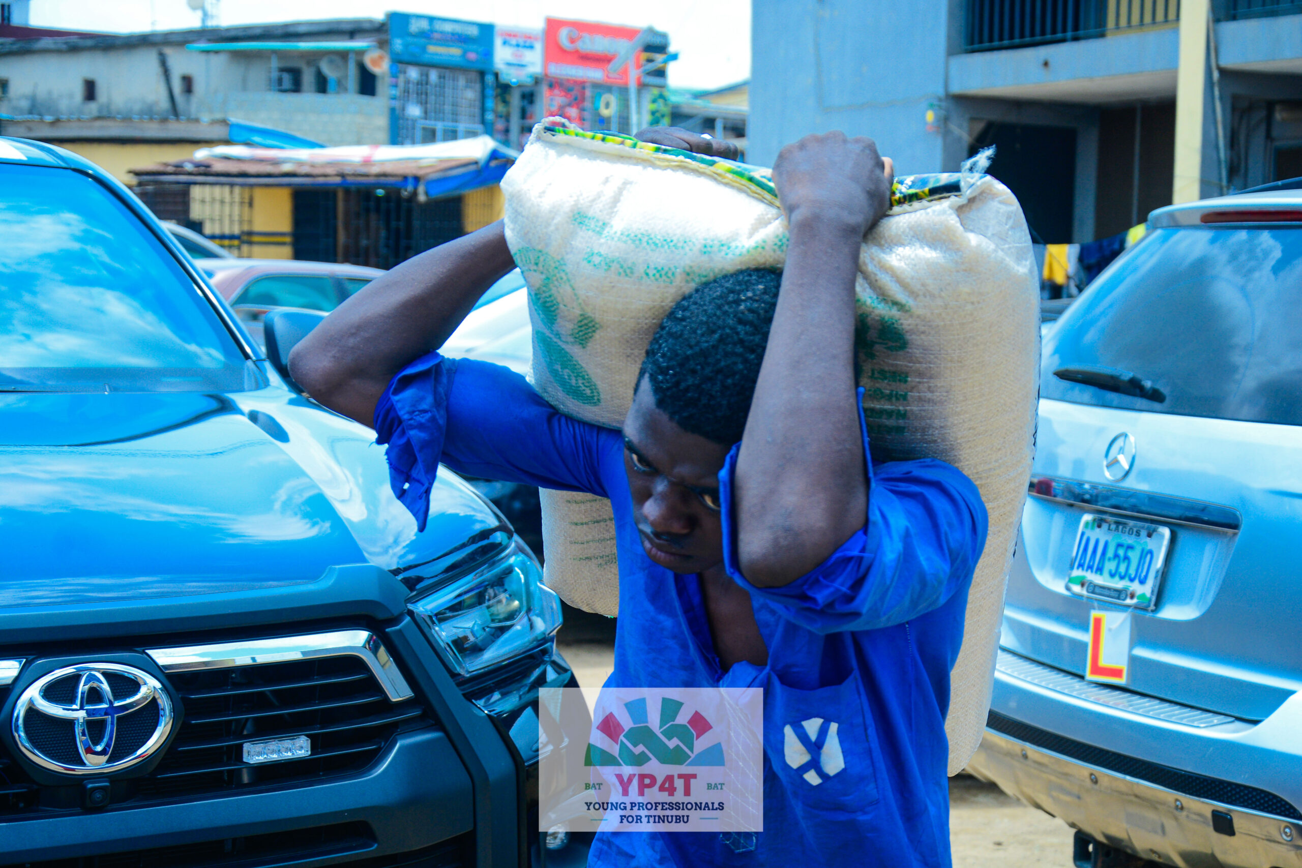 YP4T Distributes Over 2,000 Bags of Rice to Support Muslims and Widows During Eid Celebrations in Lagos Police Barracks 23 YP4T Distributes Over 2,000 Bags of Rice to Support Muslims and Widows During Eid Celebrations in Lagos Police Barracks