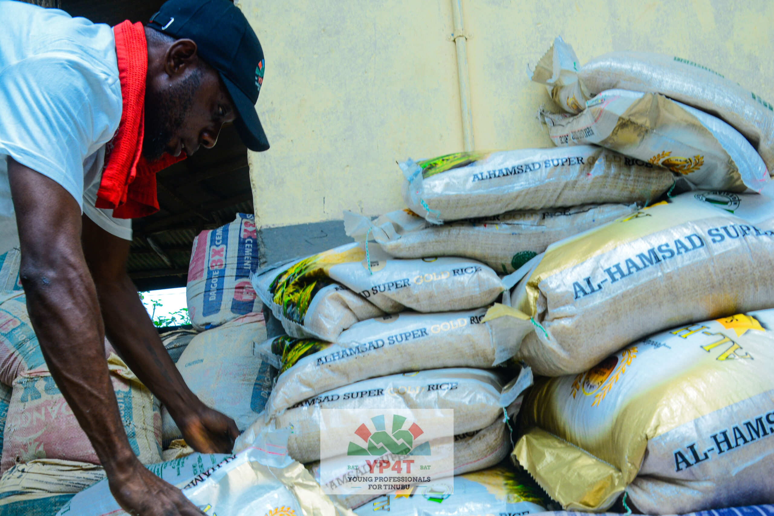 YP4T Distributes Over 2,000 Bags of Rice to Support Muslims and Widows During Eid Celebrations in Lagos Police Barracks 28 YP4T Distributes Over 2,000 Bags of Rice to Support Muslims and Widows During Eid Celebrations in Lagos Police Barracks