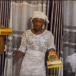 Reactions As Portable Rocks Blouse And Wrapper In New Video