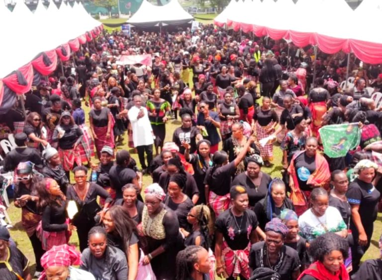 Rivers Women Embarks On ‘Bring Back Our Fubara’ Protest In Port Harcourt [Photos/Video]