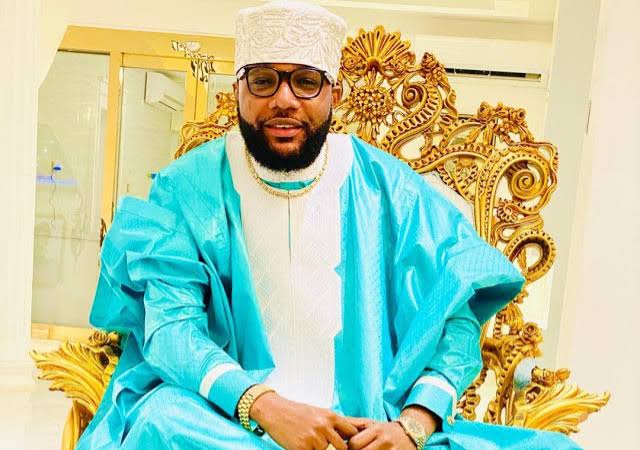 E-Money Arrested By EFCC Over Alleged Naira, Dollar Abuse 1 E-Money Arrested By EFCC Over Alleged Naira, Dollar Abuse