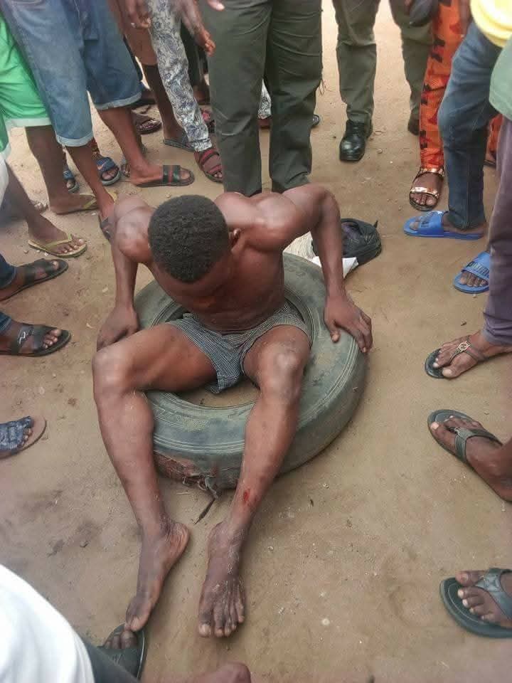 Police Stop Mob Attack, Rescue Suspected Thief In Akwa Ibom [Photos]
