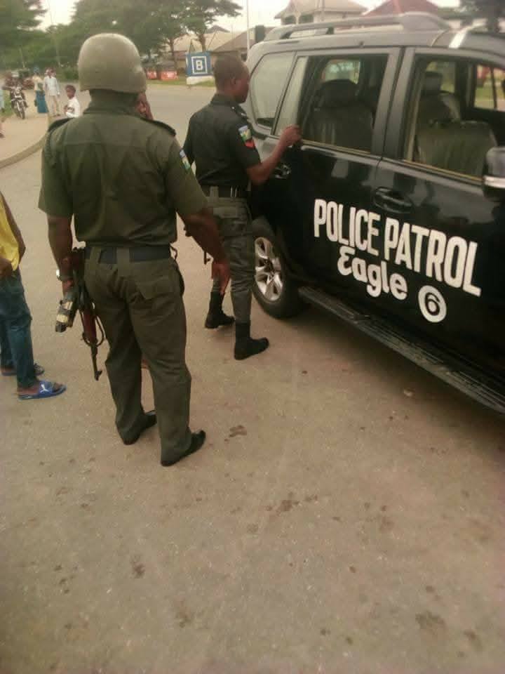 Police Stop Mob Attack, Rescue Suspected Thief In Akwa Ibom [Photos]