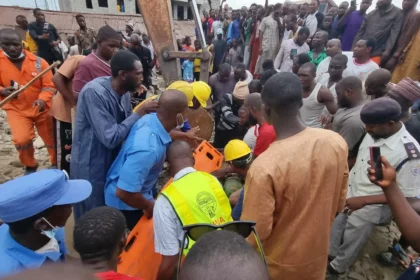 One Killed, Three Rescued As Building Collapses In Lagos