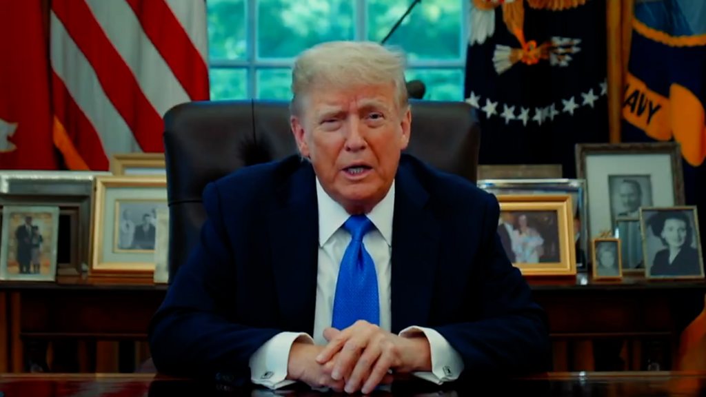 Trump Imposes Full US Travel Ban On Chad, Congo, And 10 Other Countries