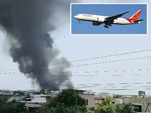 Air India Plane With 242 Passengers Crashes After Takeoff From Ahmedabad [Video]